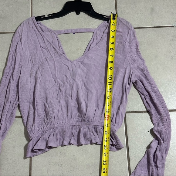Express Women Peplum Lilac Purple Long Sleeve Blouse V-Neck size Small - Picture 7 of 8